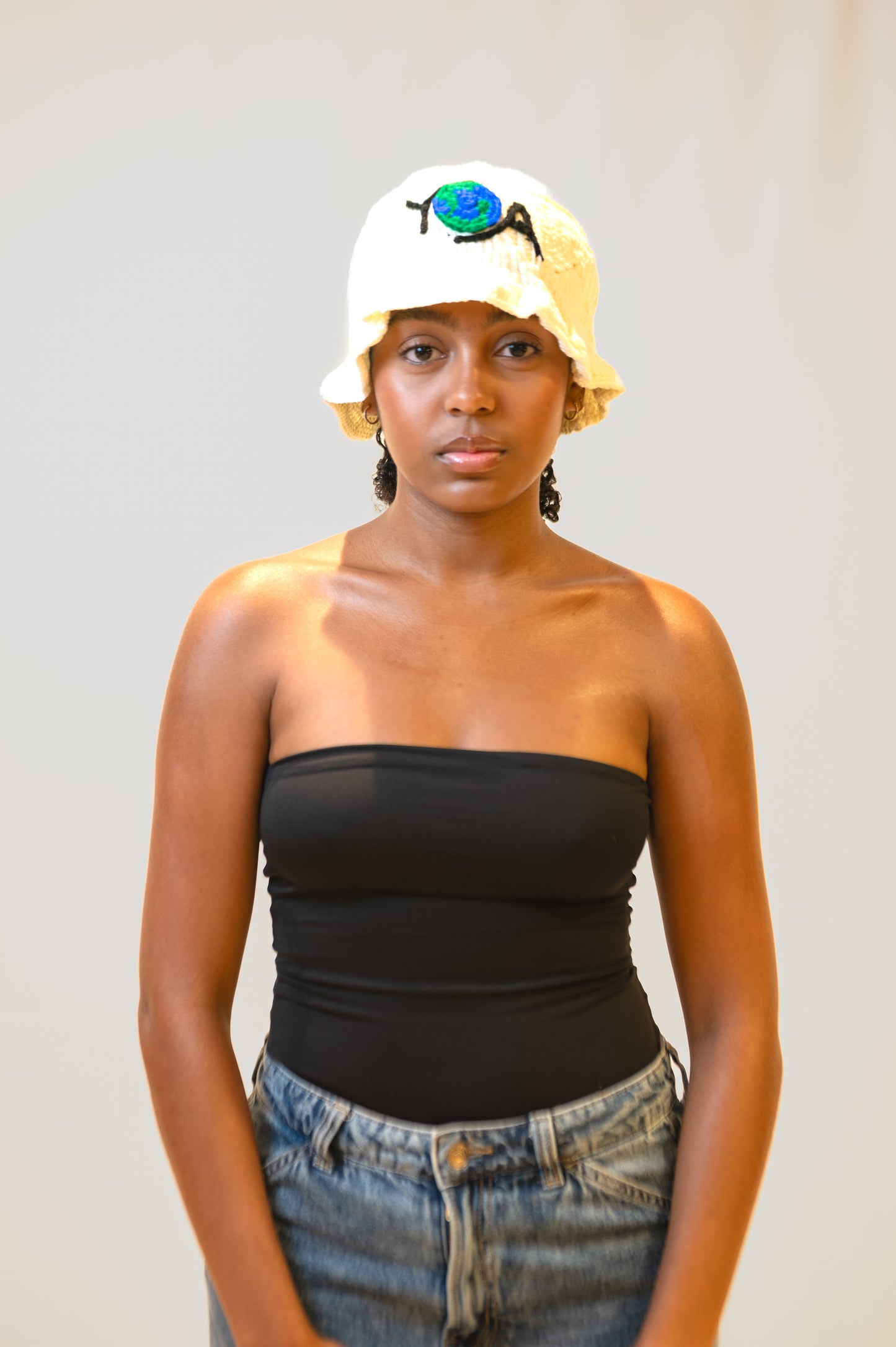 Y🌎A Crocheted Hat - Barbados (🇧🇧)