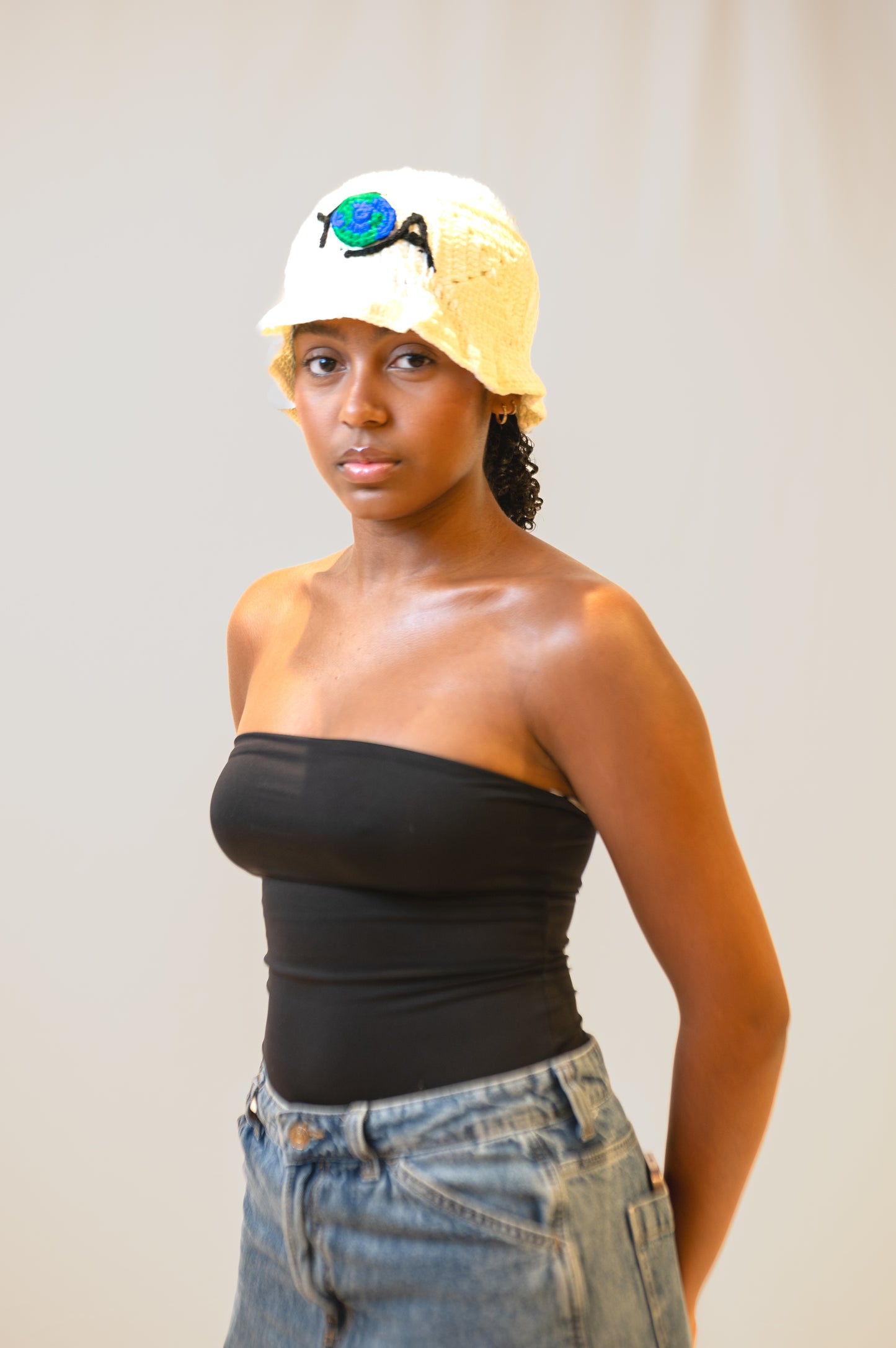 Y🌎A Crocheted Hat - Barbados (🇧🇧)